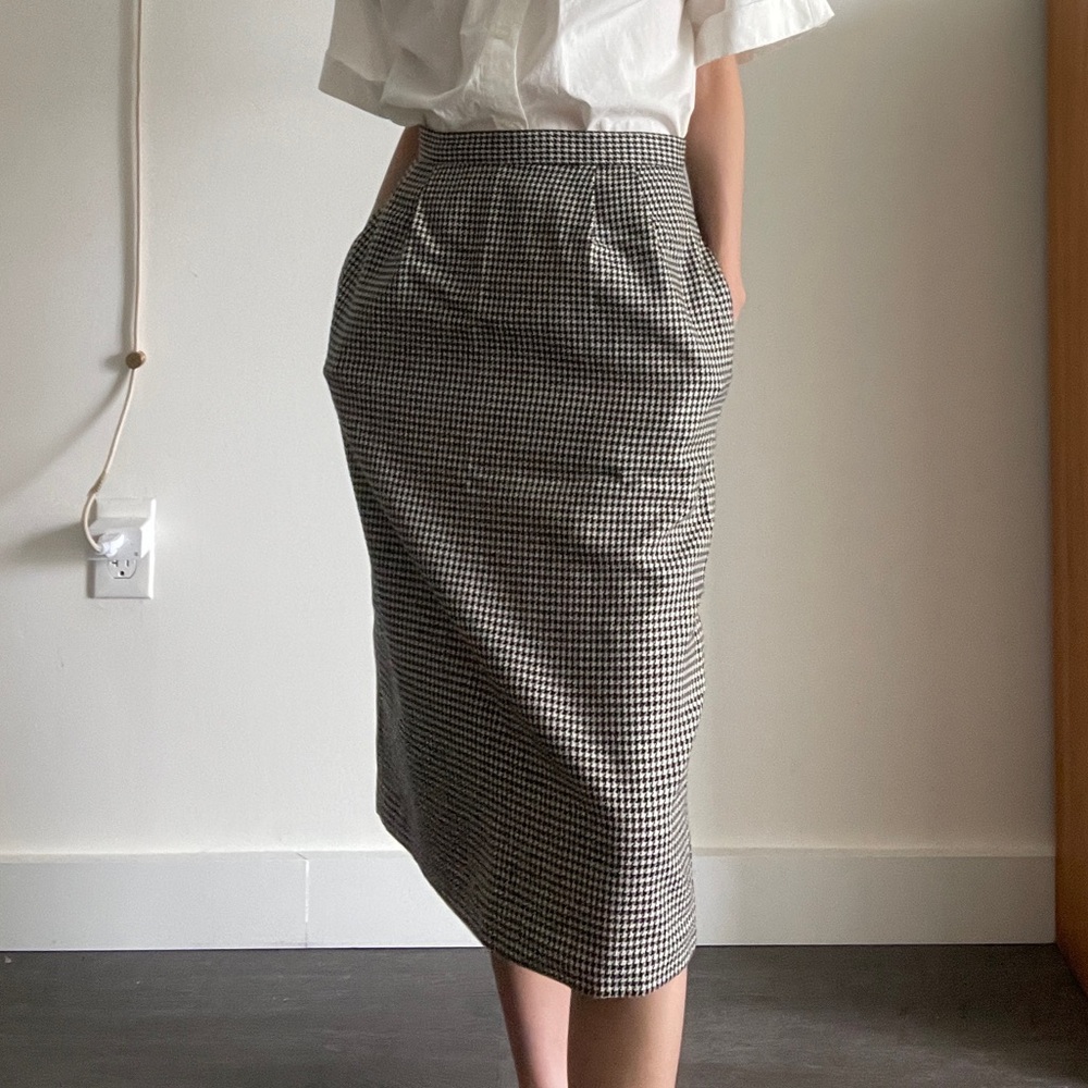 Houndstooth Midi Wool Skirt